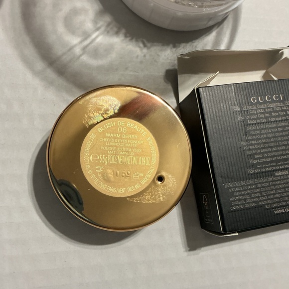 Gucci Blush de Beauté in Rich Berry - Picture 3 of 3